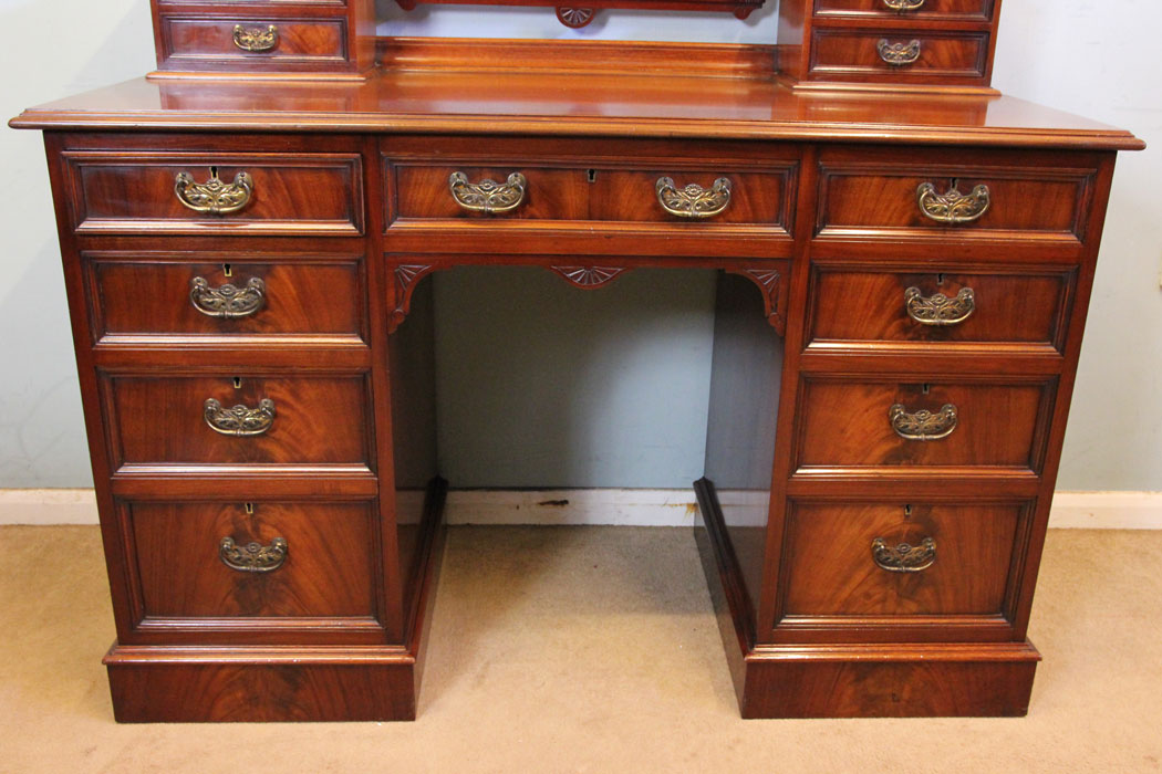 Antique Mahogany Kneehole Dressing Table.