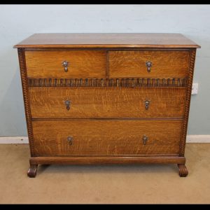 Antique Oak Chest of Drawers