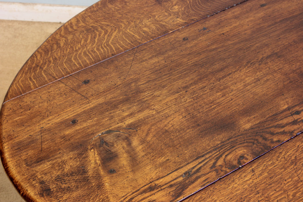 Large Oak Drop Leaf Coffee Lamp Table, Large Oak Drop Leaf Coffee Table.