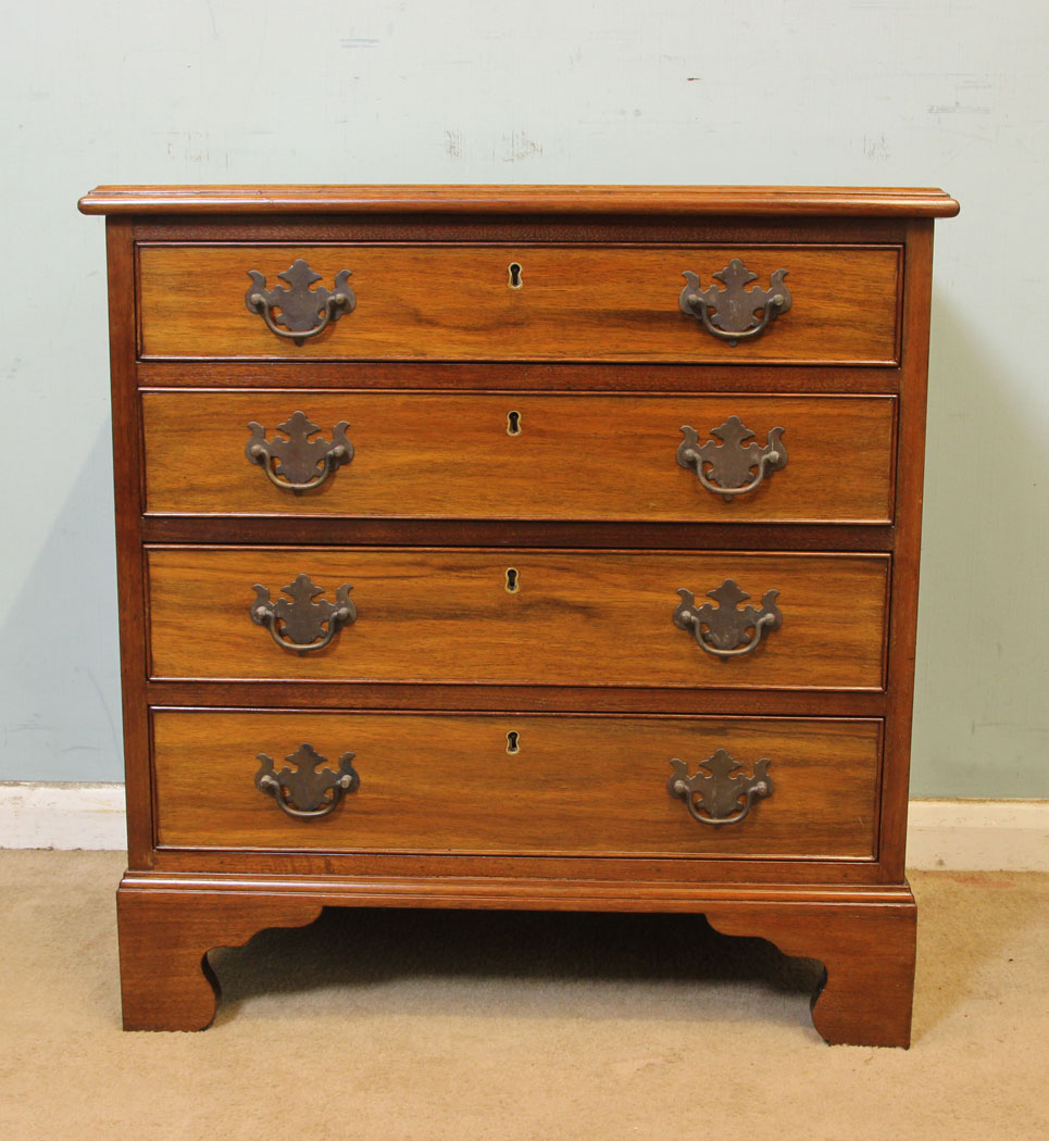 Small Walnut Chest of Drawers11216r2 Small Walnut Chest of Drawers