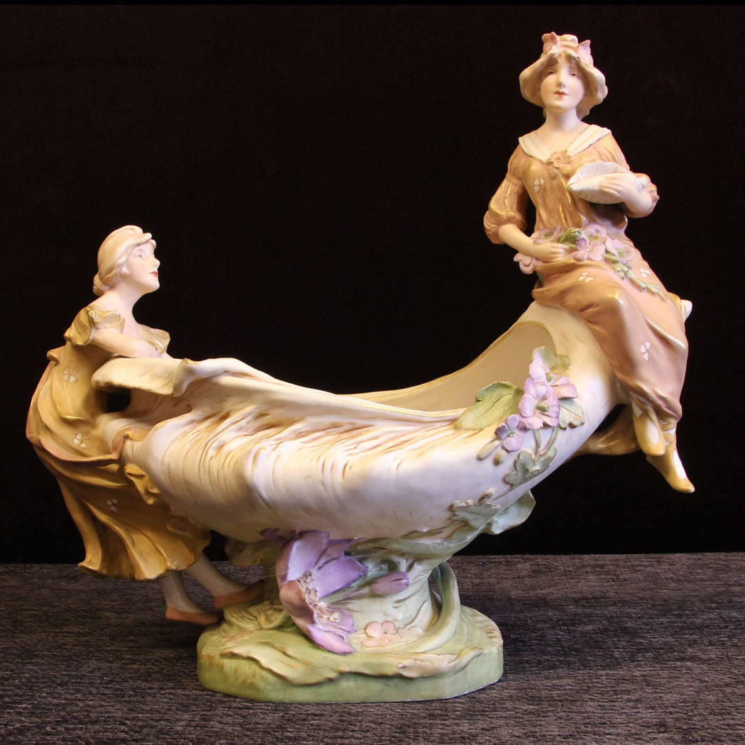 11600r01 Antique Large Royal Dux Centre Piece, Antique Large Royal Dux Centre Piece.