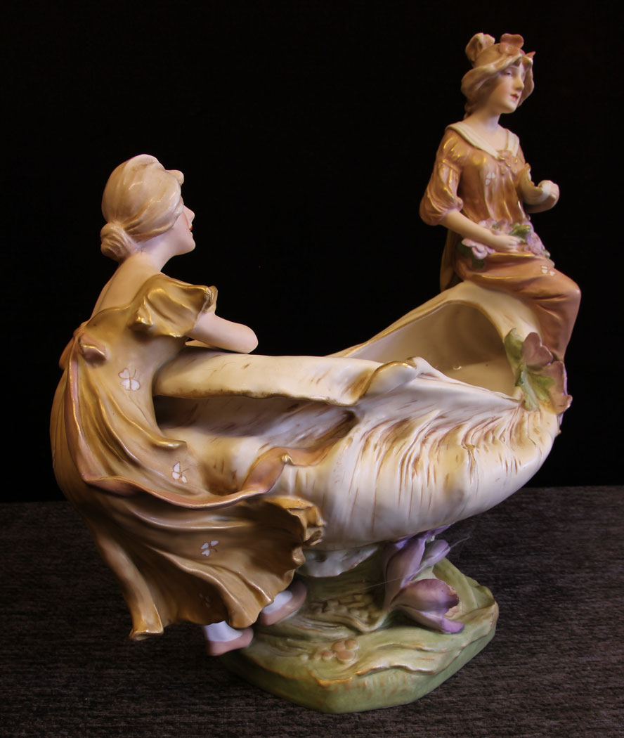 11600r2 Antique Large Royal Dux Centre Piece,