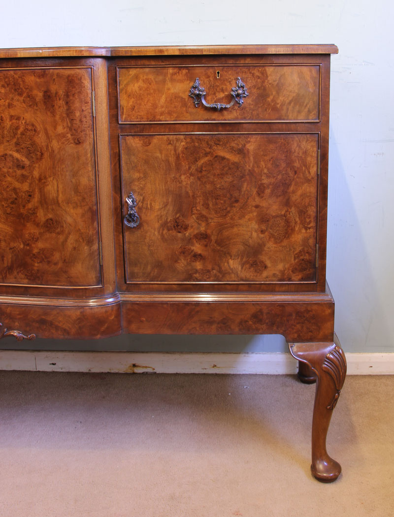 11619r10 Quality Antique Burr Walnut Sideboard,