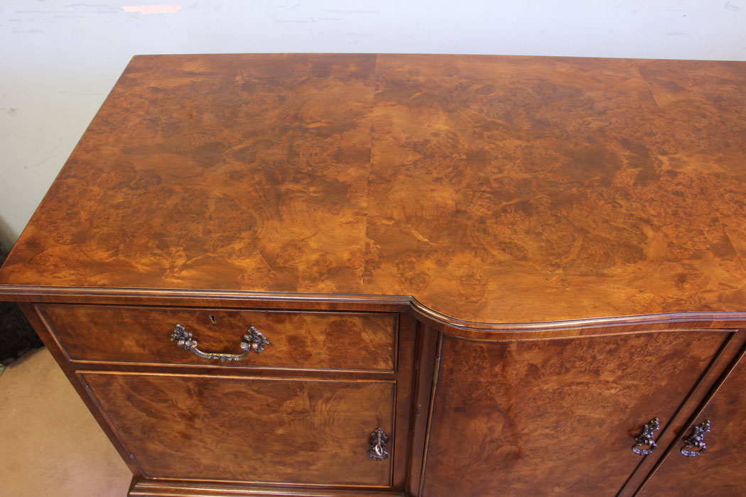 11619r7 Quality Antique Burr Walnut Sideboard,