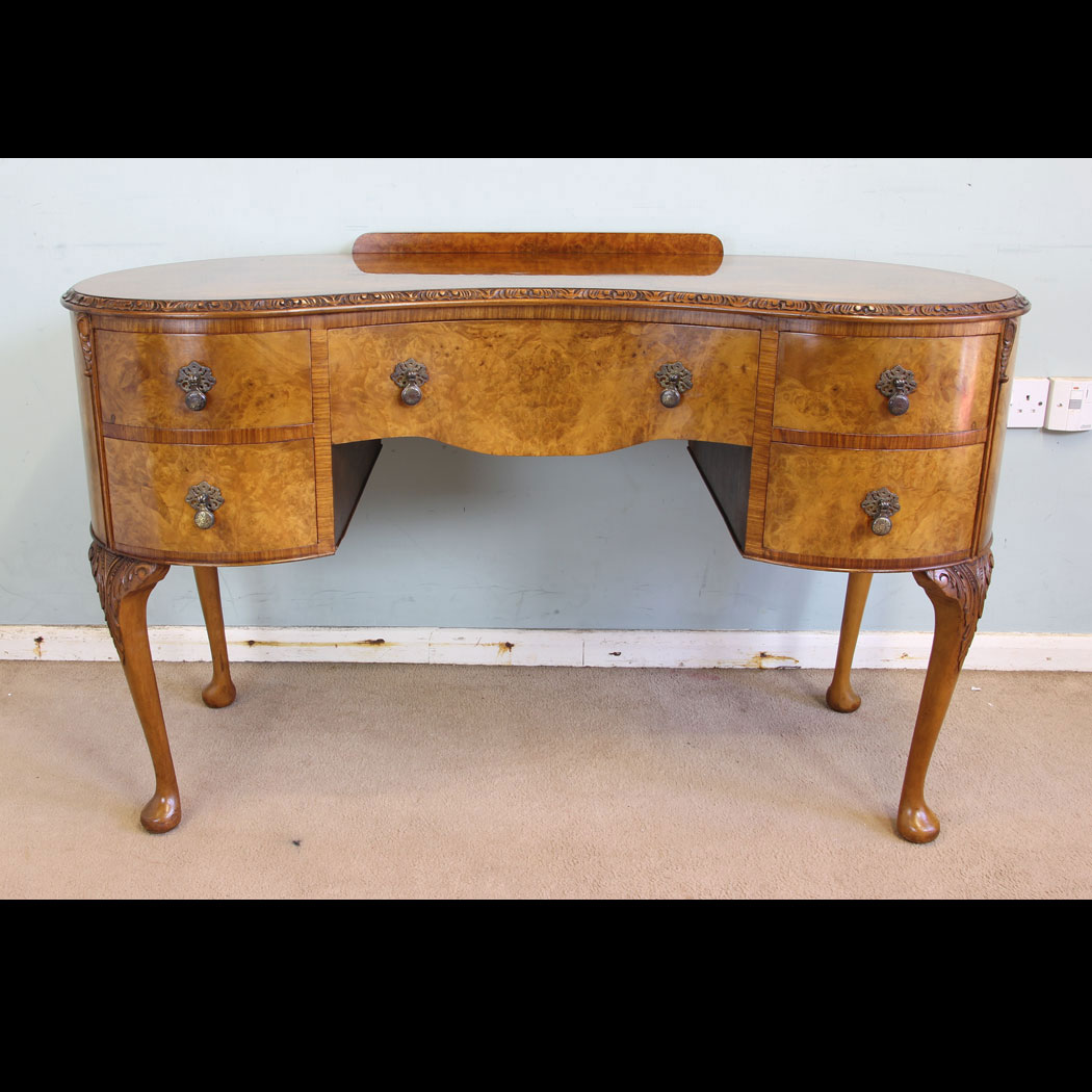 11621r01 Burr Walnut Writing Desk Dressing Table, Burr Walnut Writing Desk / Dressing Table