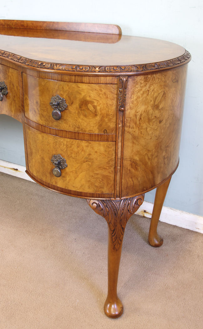 11621r10 Burr Walnut Writing Desk Dressing Table,