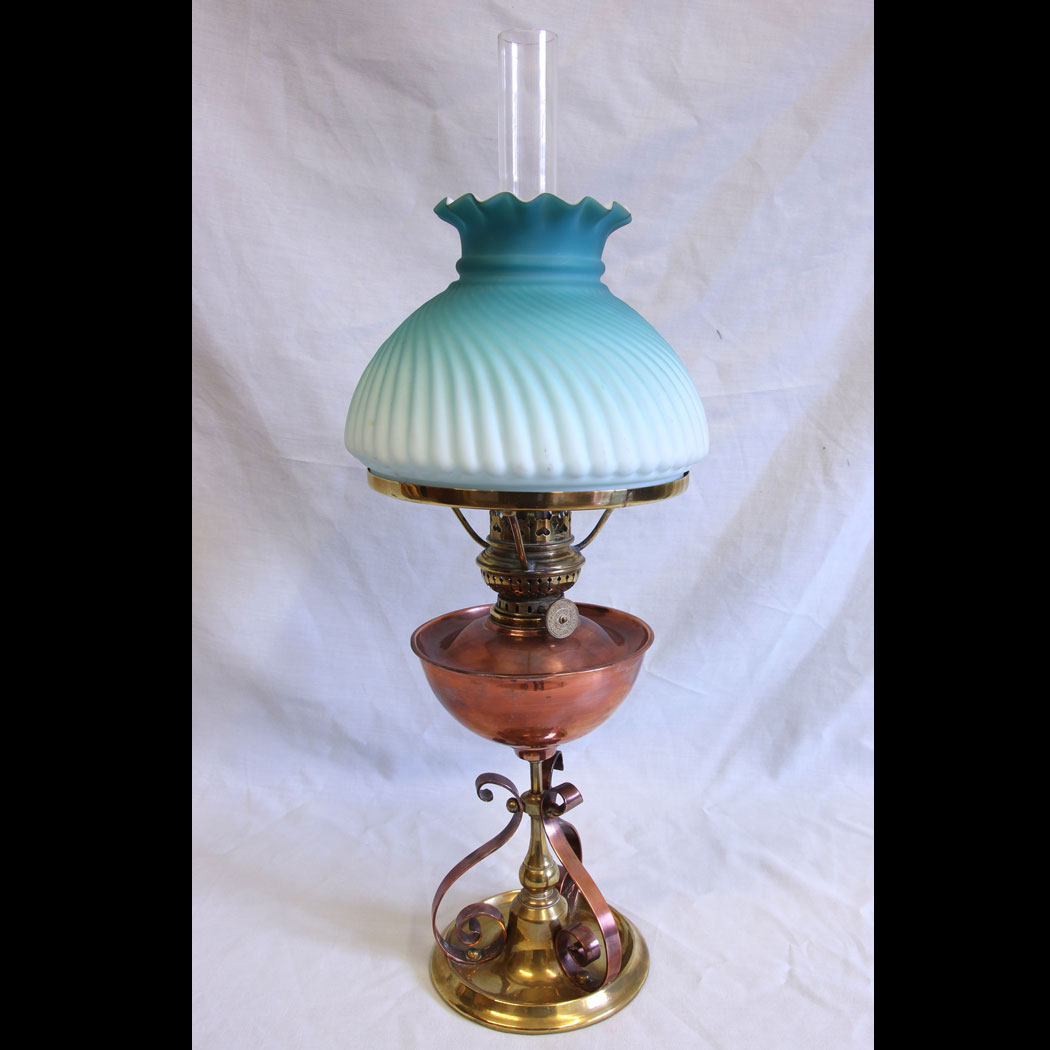 11630r01 Antique Miniature Oil Lamp, Antique Miniature Oil Lamp