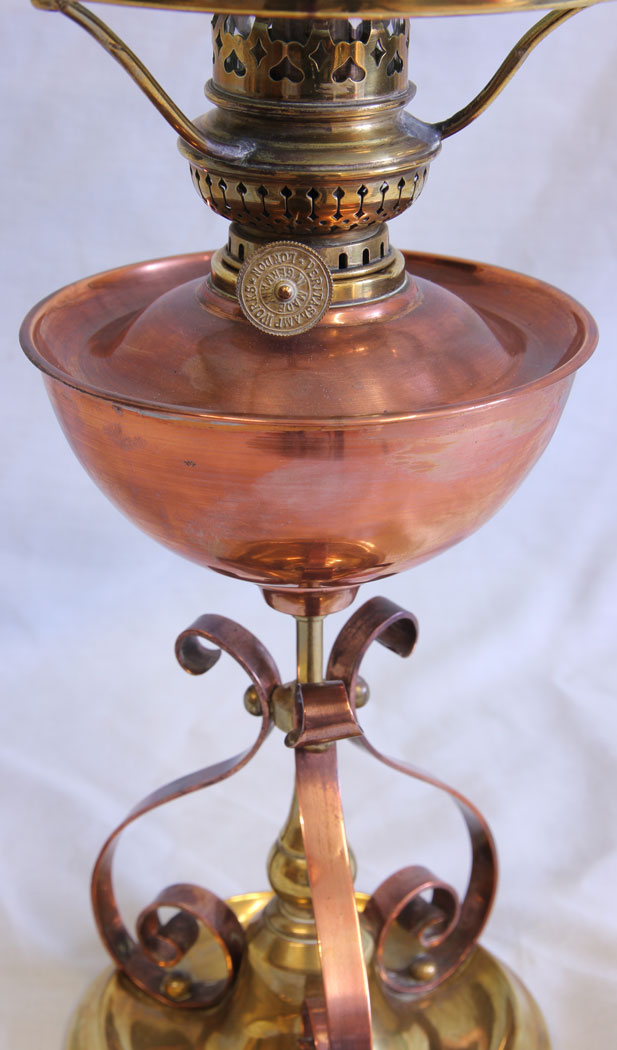 11630r7 Antique Miniature Oil Lamp,