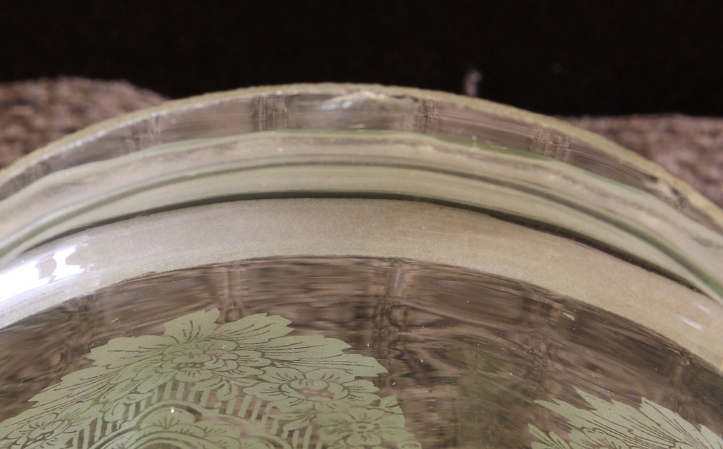 11632r8 Antique Victorian Pale Green Oil Lamp Shade,