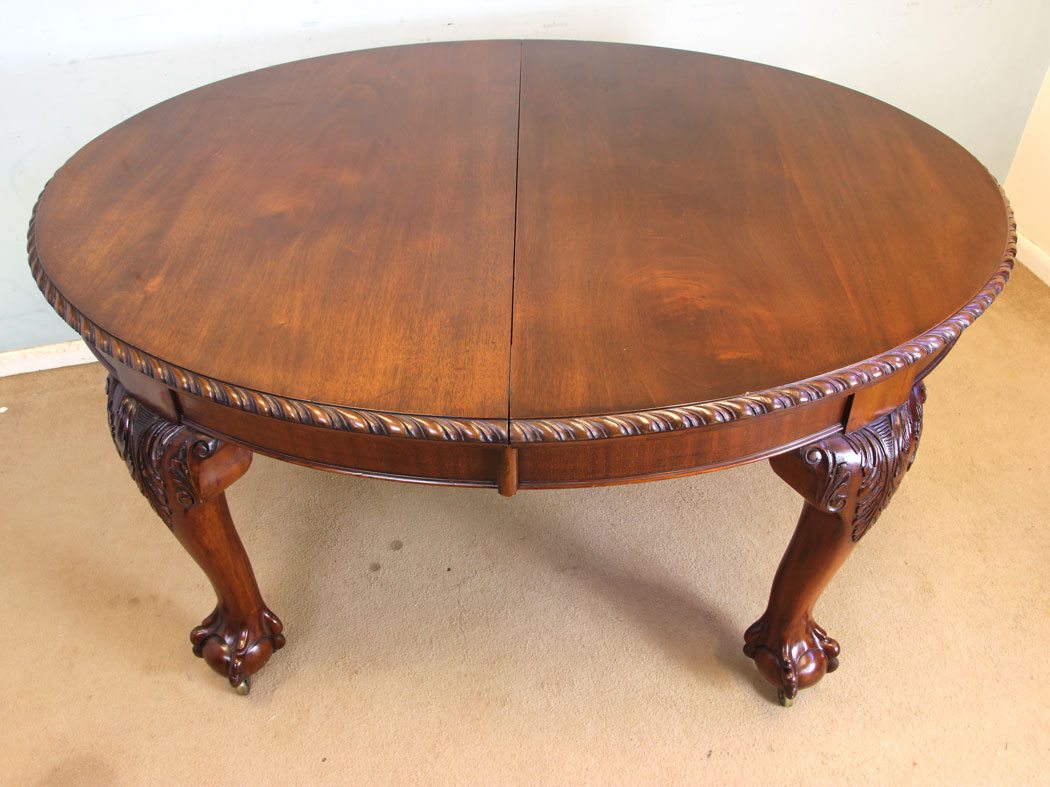 11649r9 Antique Mahogany Extending Table Eight to Ten Seater,
