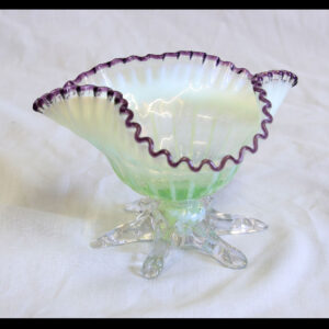 Antique Victorian Vaseline and Amethyst Glass Frilled Dish