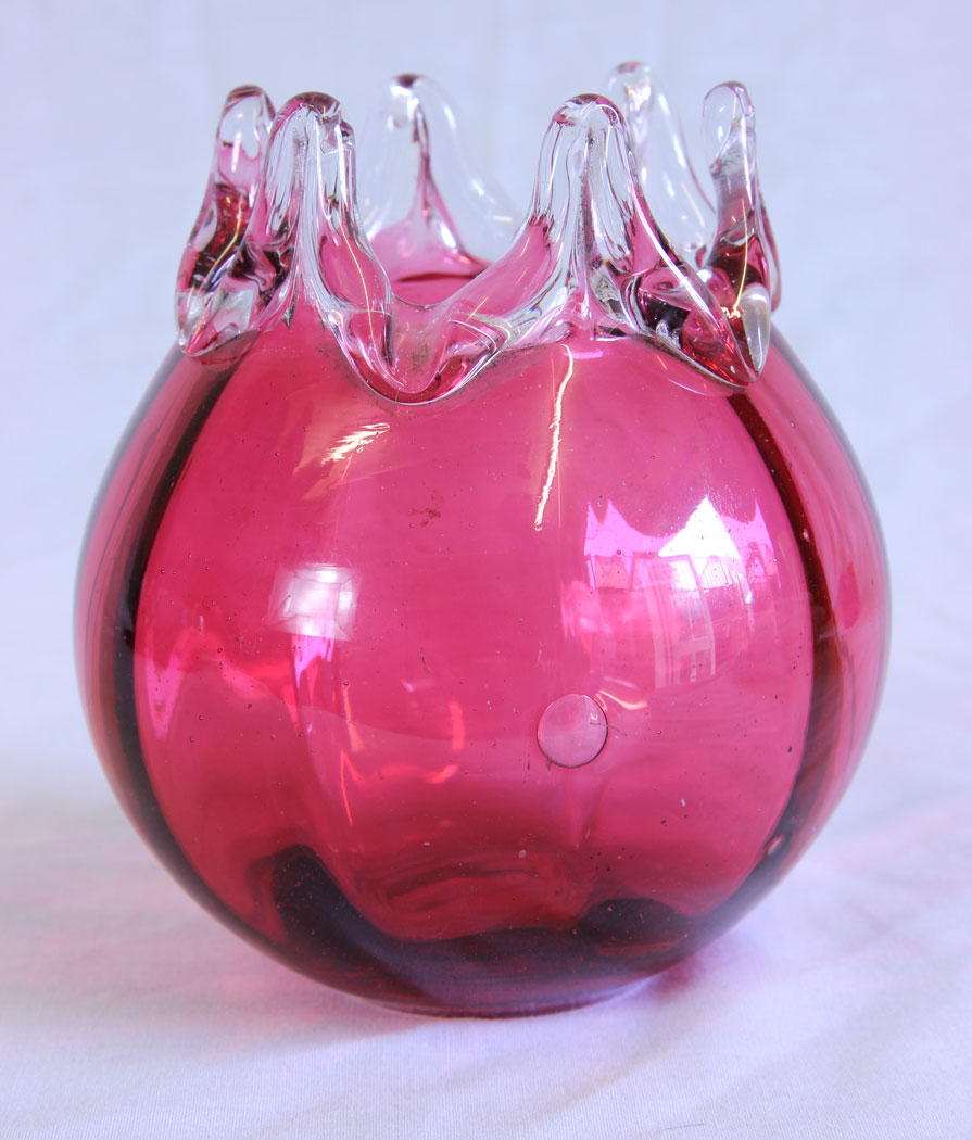 11722r3 Antique Victorian Cranberry Glass Vase,