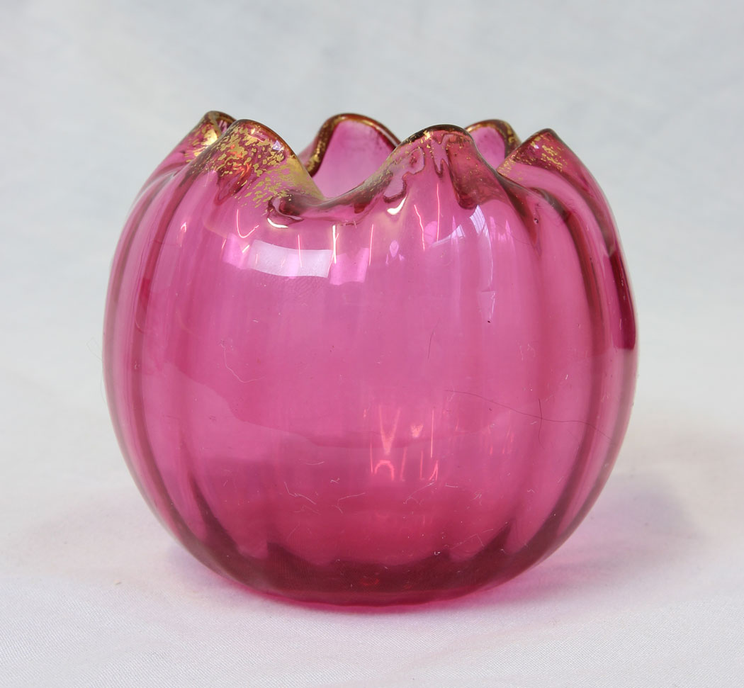11785r1 Antique Cranberry Glass Vase,