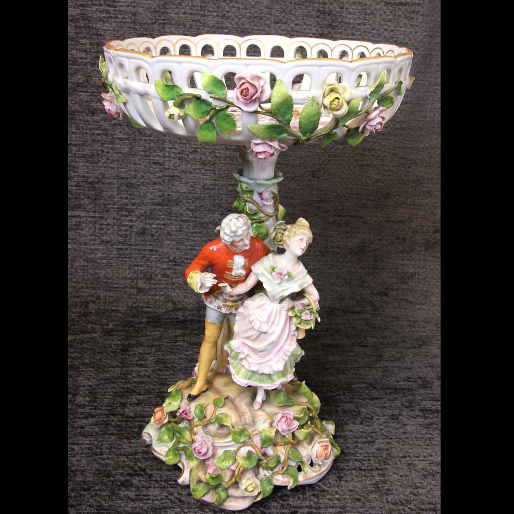 11802r01-Large-German-Porcelain-Meissen-Style-Plaue-Centrepiece,- Large German Porcelain Meissen Style Plaue Comport Centrepiece
