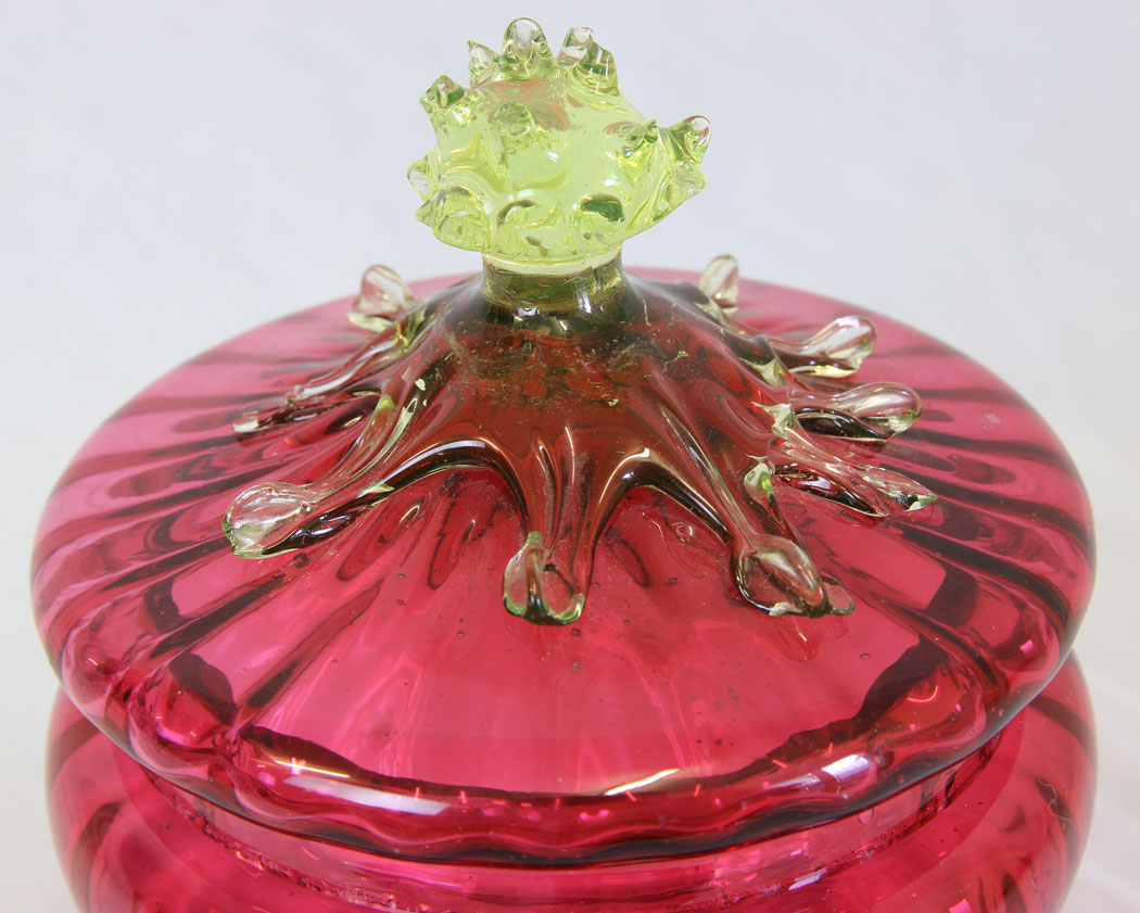 11807r6 Antique Cranberry Glass Lidded Jar Biscuit,