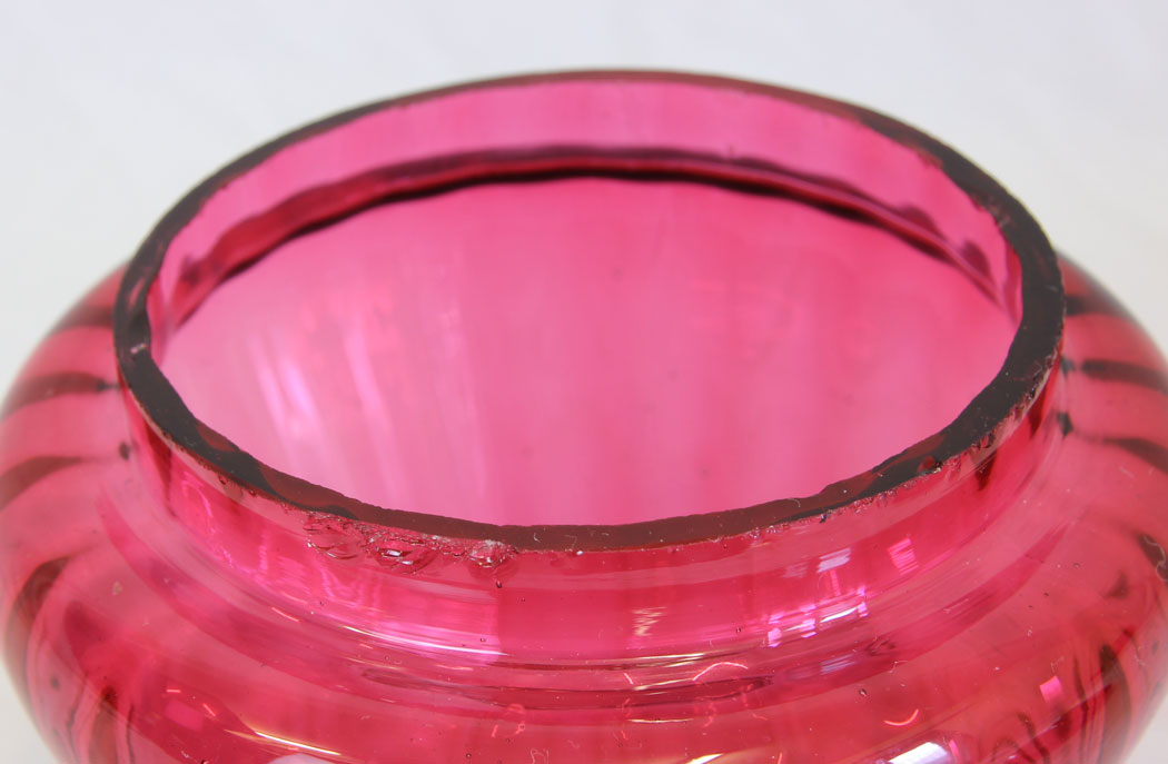 11807r7 Antique Cranberry Glass Lidded Jar Biscuit,
