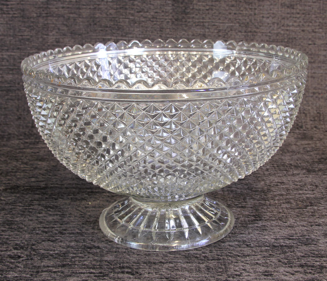 11833r1 Antique Pressed Glass Fruit Bowl,