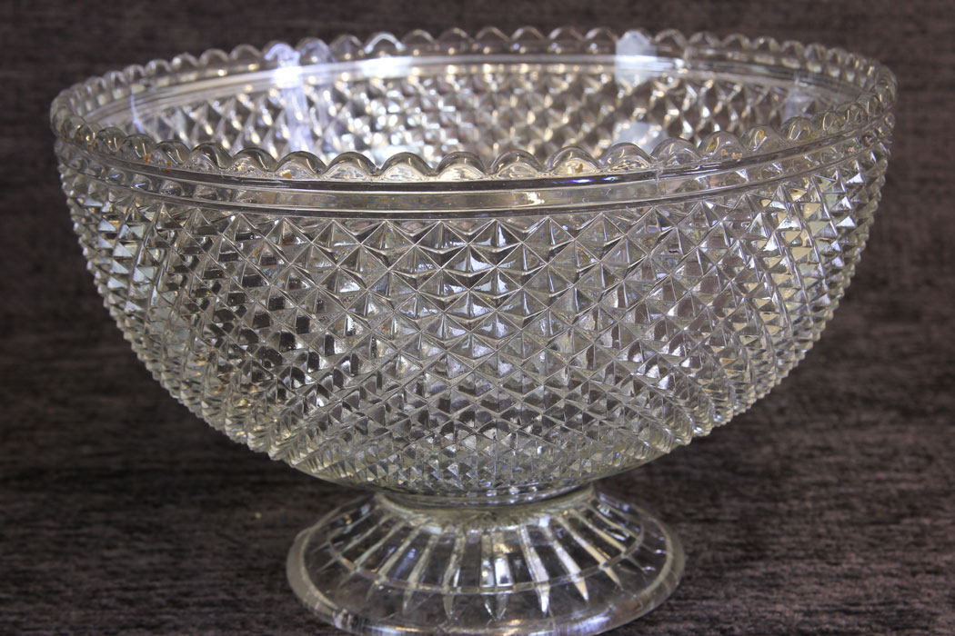 11833r4 Antique Pressed Glass Fruit Bowl,