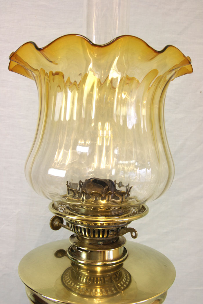 11842r4 Antique Brass Oil Lamp with Replacement Shade,
