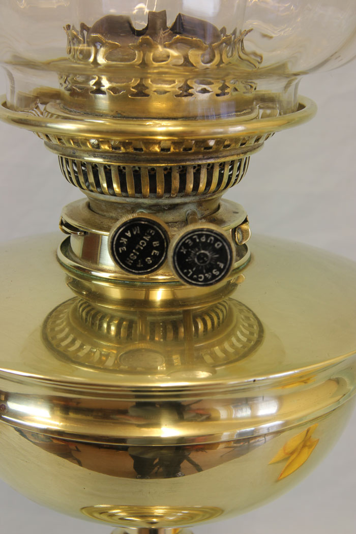 11842r6 Antique Brass Oil Lamp with Replacement Shade,