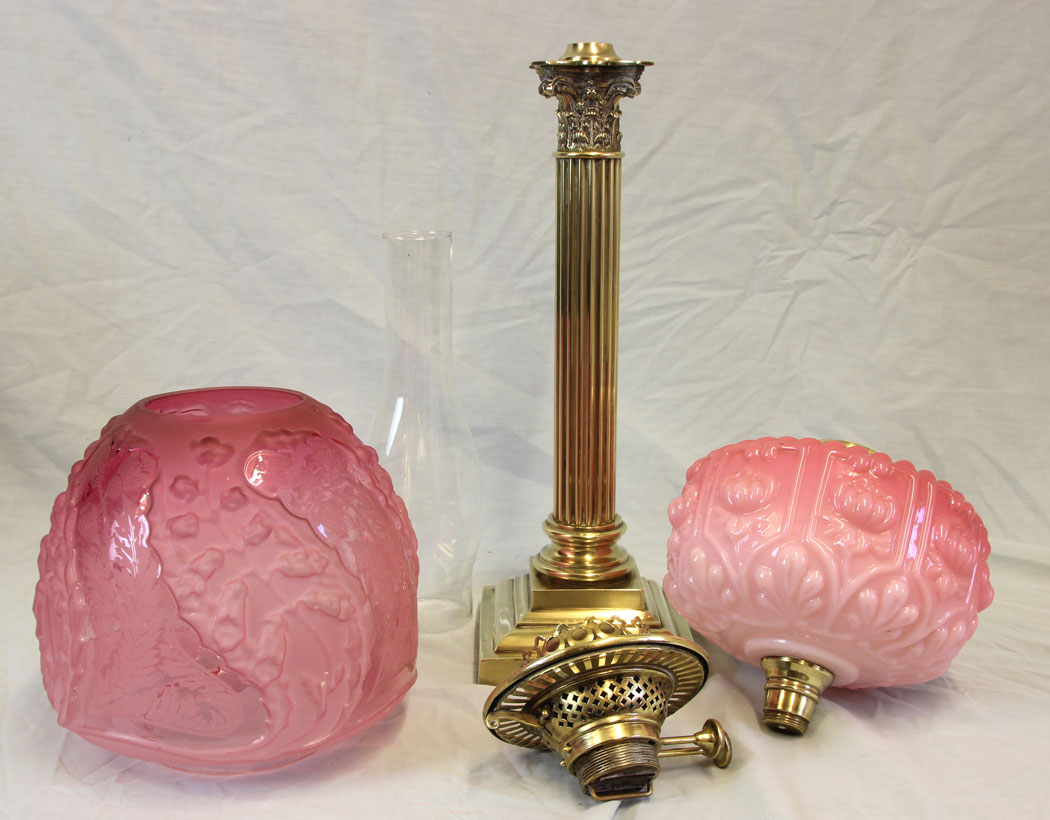 11846r12 Antique Pink Cranberry Glass Oil Lamp,