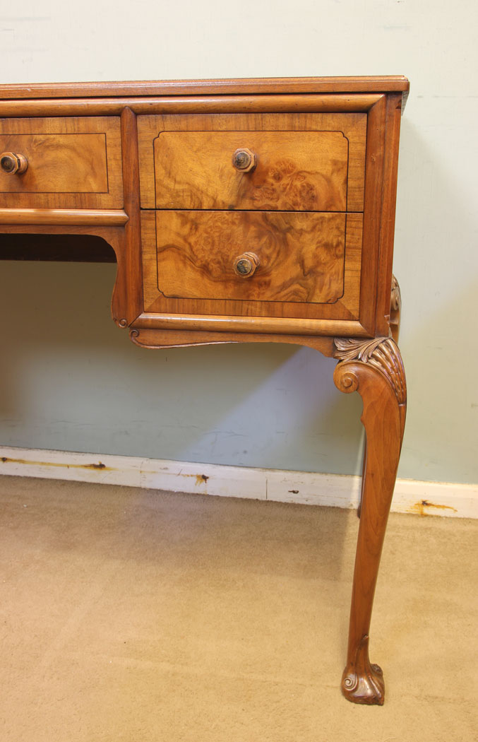 11865r10 Quality Burr Walnut Writing Desk Dressing Side Table,