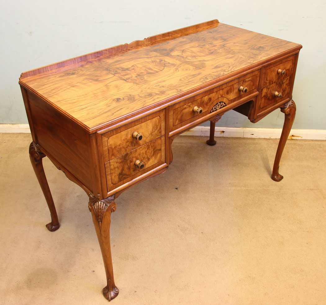 11865r2 Quality Burr Walnut Writing Desk Dressing Side Table,