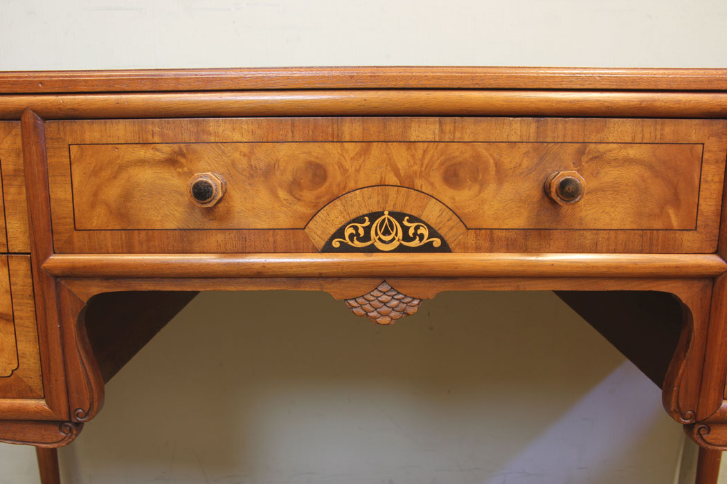 11865r8 Quality Burr Walnut Writing Desk Dressing Side Table,