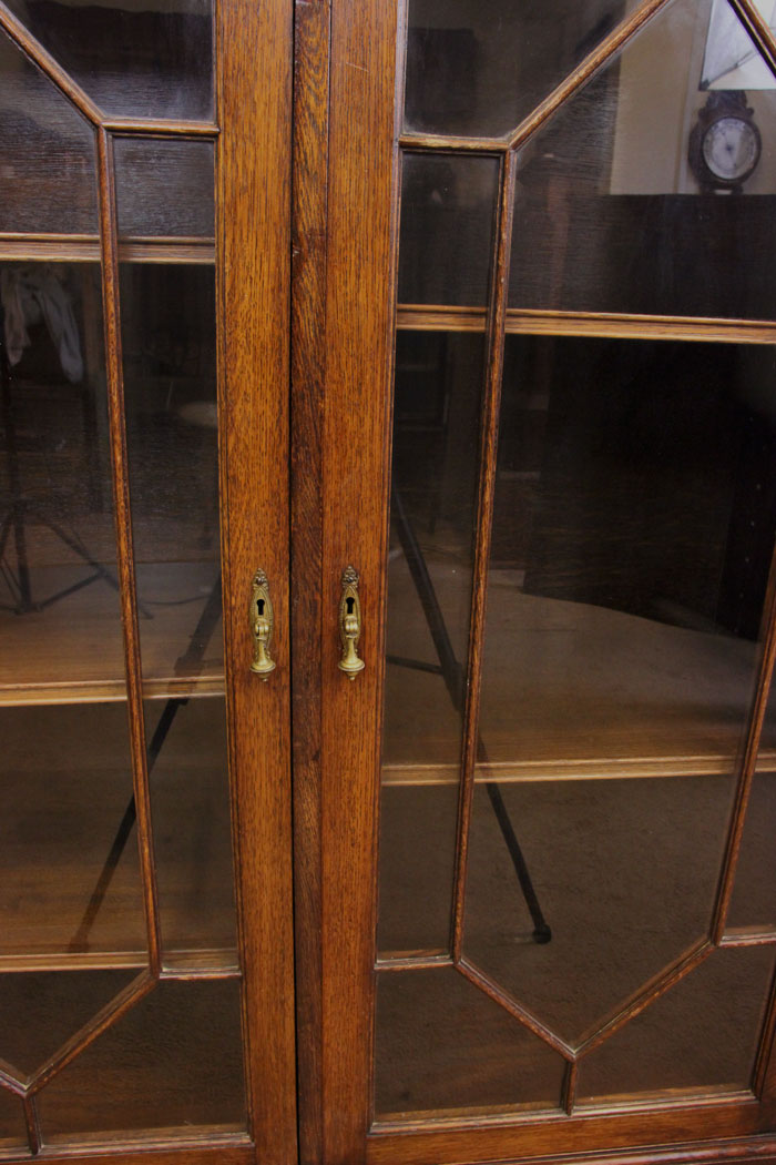 11878r8 Antique Oak Bookcase,