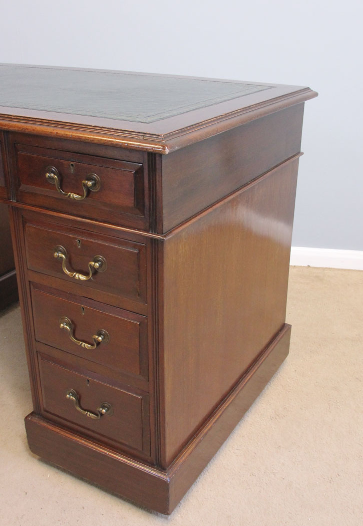 11909r10 Antique Mahogany Pedestal Writing Desk,