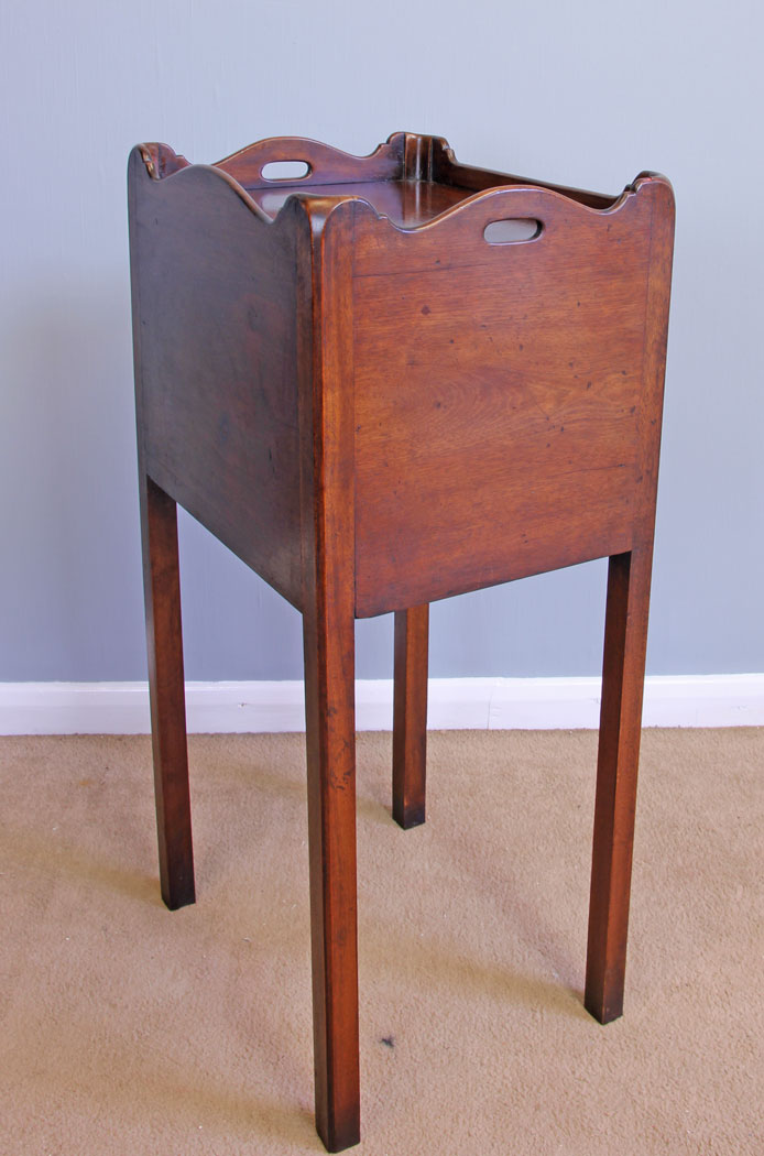 11910r6 Antique Georgian Style Mahogany Bedside Table,