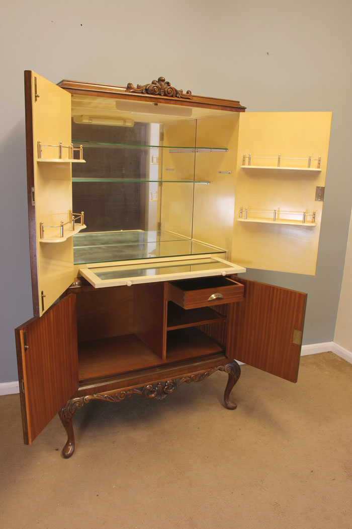11919r12 Antique Burr Walnut Cocktail Drinks Cabinet,