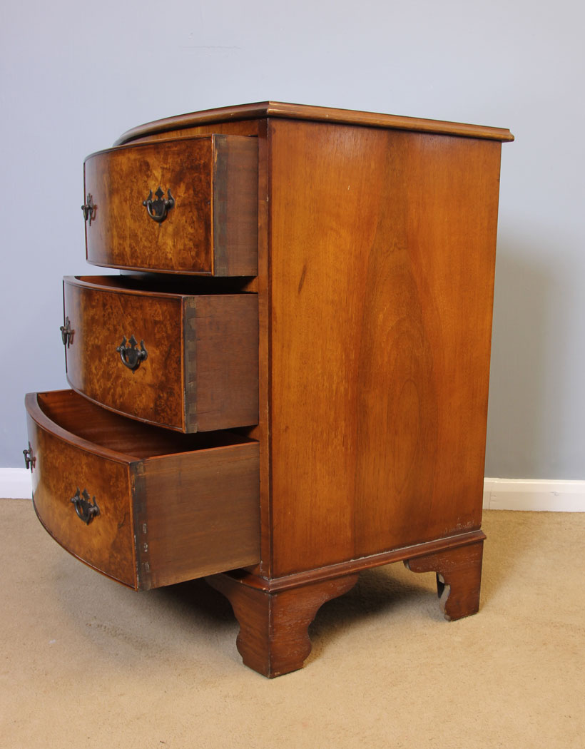 11923r10 Small Burr Walnut Bow Front Chest of Drawers,