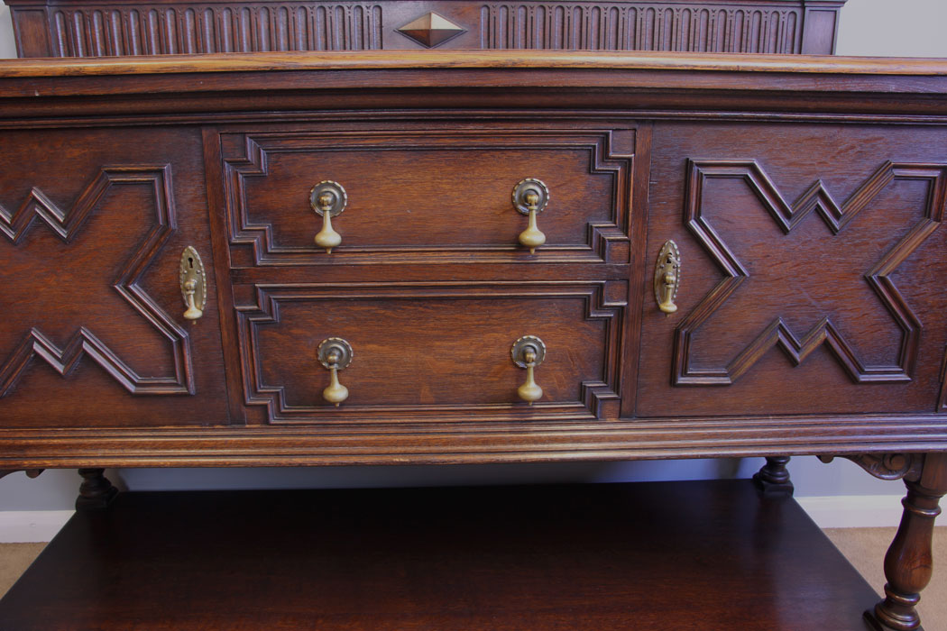 11935r11 Quality Antique Oak Sideboard Dresser Base,