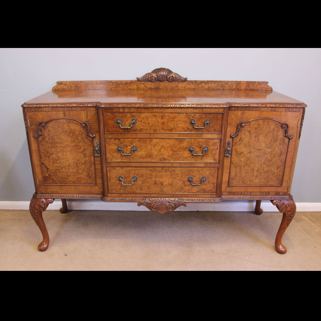 11943r01-Quality-Queen-Anne-Style-Burr-Walnut-Sideboard-Server,- Quality Queen Anne Style Burr Walnut Sideboard Server