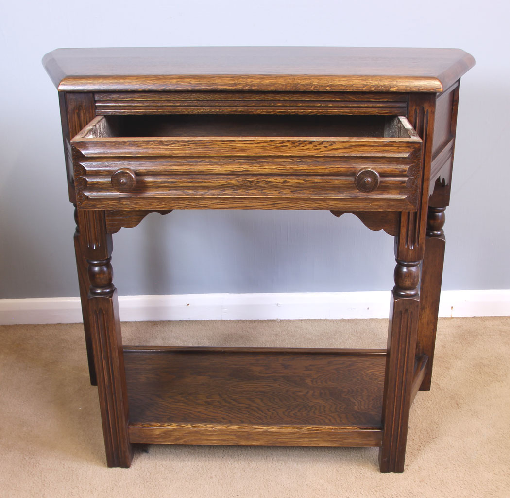 11957r10 Oak Single Drawer Side Hall Lamp Table,