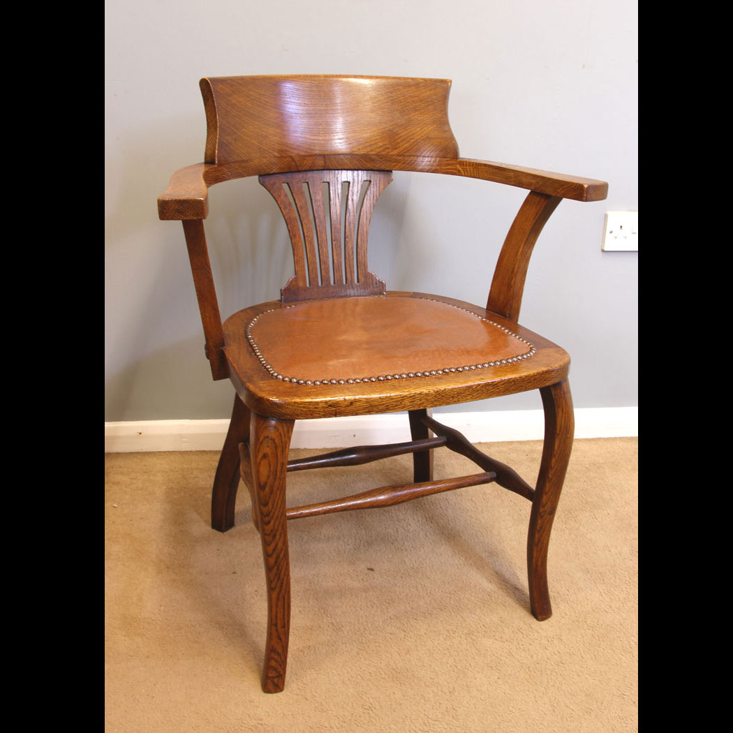 12007r01-Antique-Oak-Desk-Chair,- Antique Oak Desk Chair.