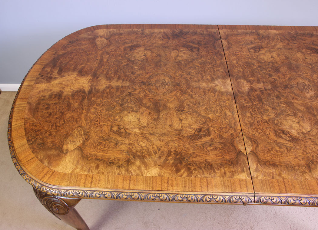 12049r15 Antique Queen Anne Style Burr Walnut Extending Dining Table,