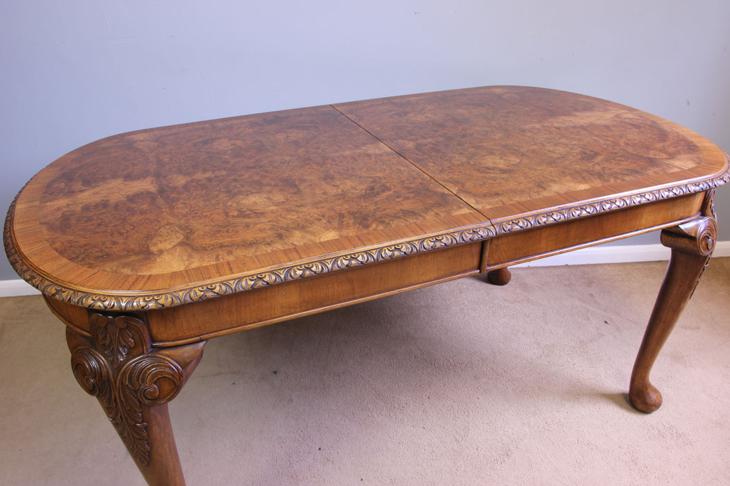 12049r16 Antique Queen Anne Style Burr Walnut Extending Dining Table,