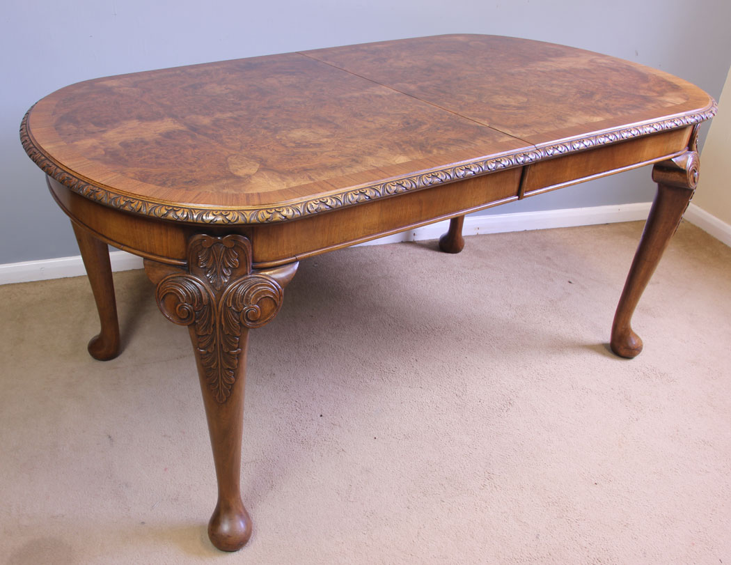 12049r17 Antique Queen Anne Style Burr Walnut Extending Dining Table,