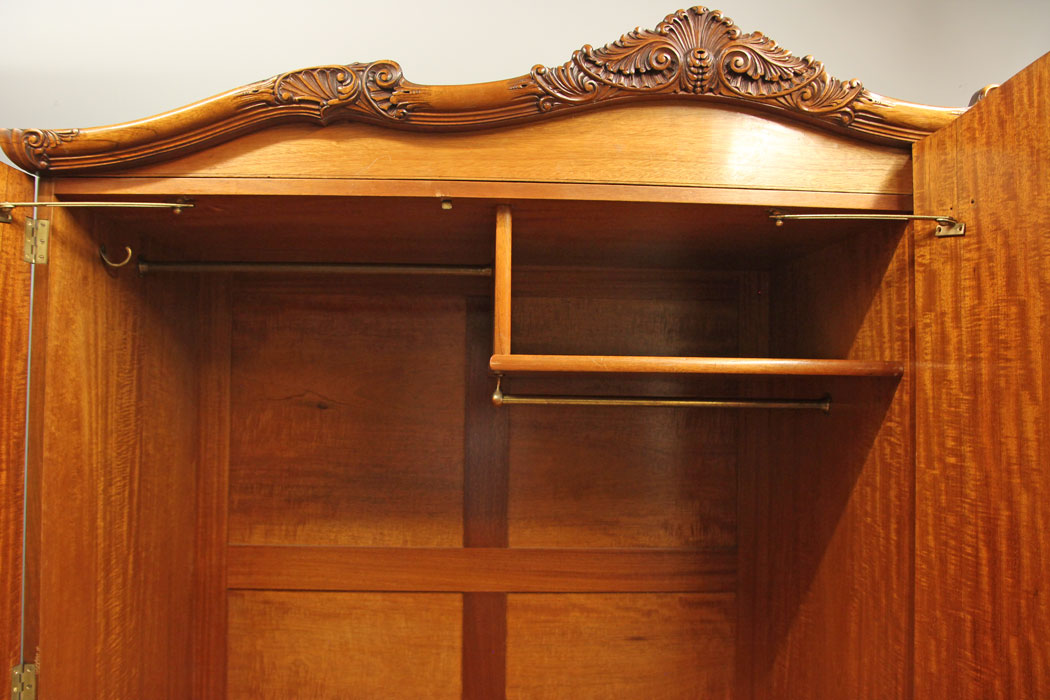 12086r12 Quality Antique Burr Walnut Compactum Triple Wardrobe.