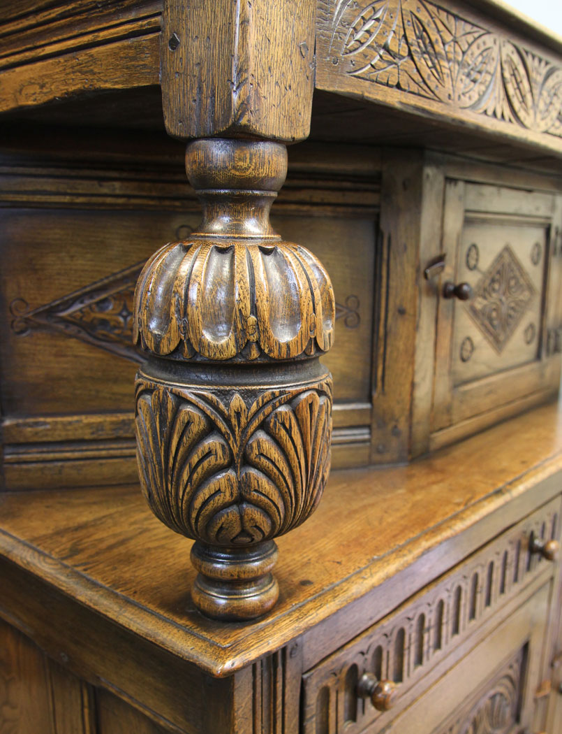 12090r12 Court Cupboard Sideboard Dresser,