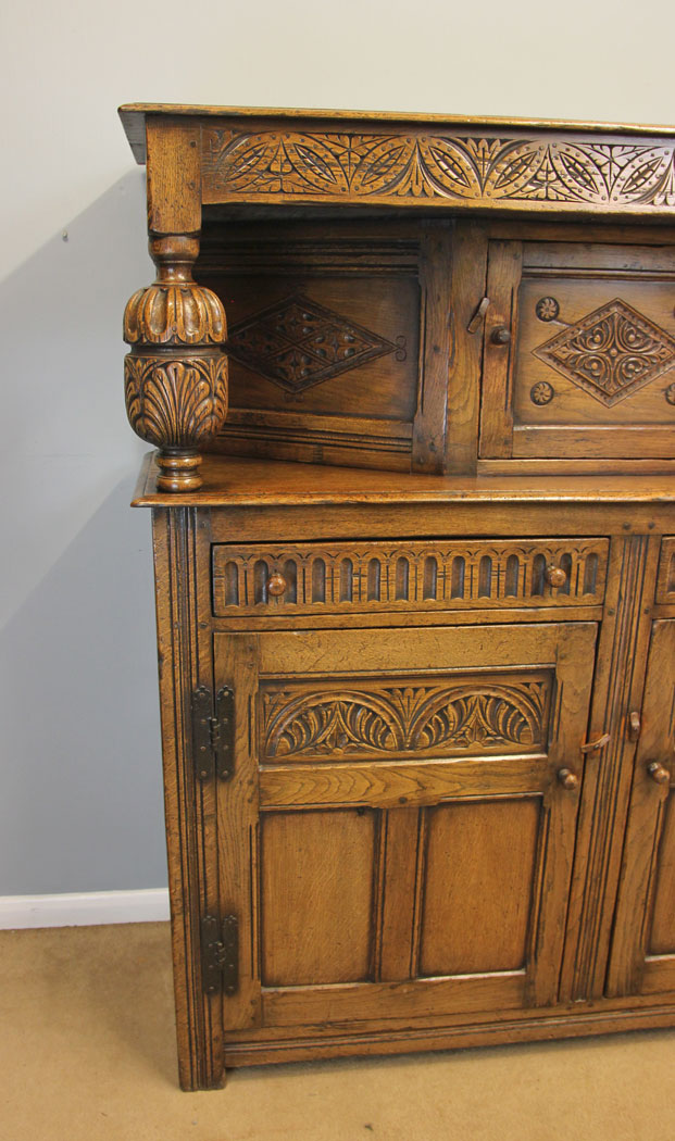 12090r8 Court Cupboard Sideboard Dresser,