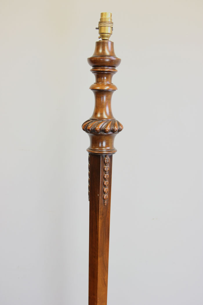 12137r2 Antique Walnut Floor Standard Lamp,