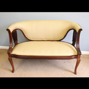 Quality Antique Edwardian Mahogany Sofa.
