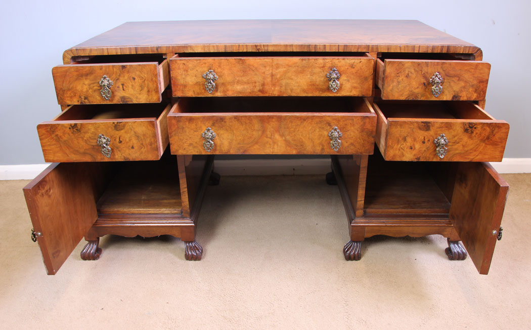 12052r15 Antique Burr Walnut Dressing Table,