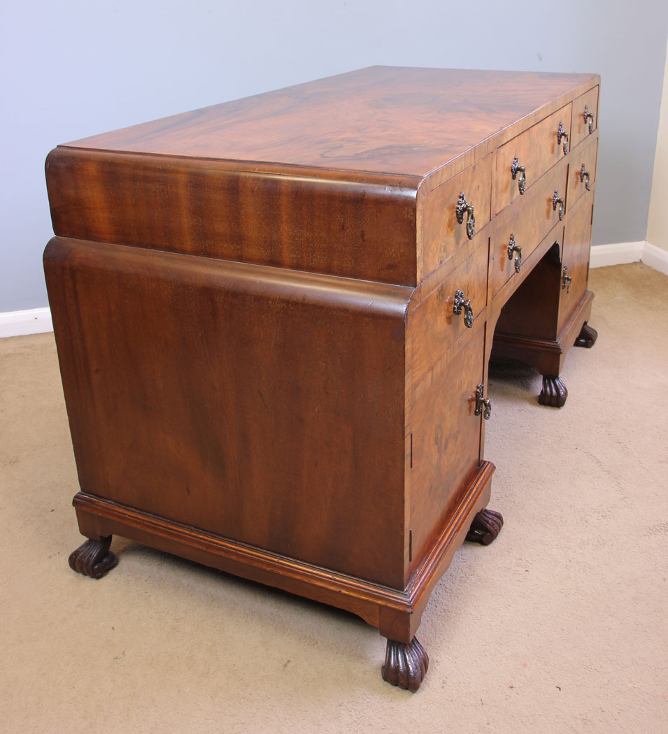 12052r3 Antique Burr Walnut Dressing Table,