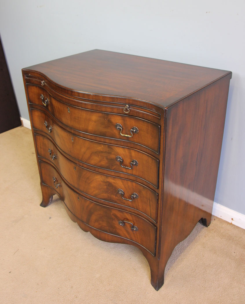 12220r11 Antique Small Georgian Style Mahogany Serpentine Chest of Drawers,
