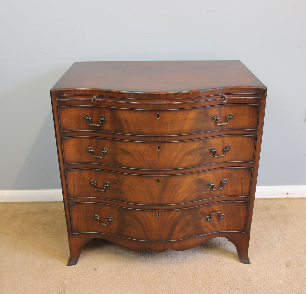 12220r13 Antique Small Georgian Style Mahogany Serpentine Chest of Drawers,