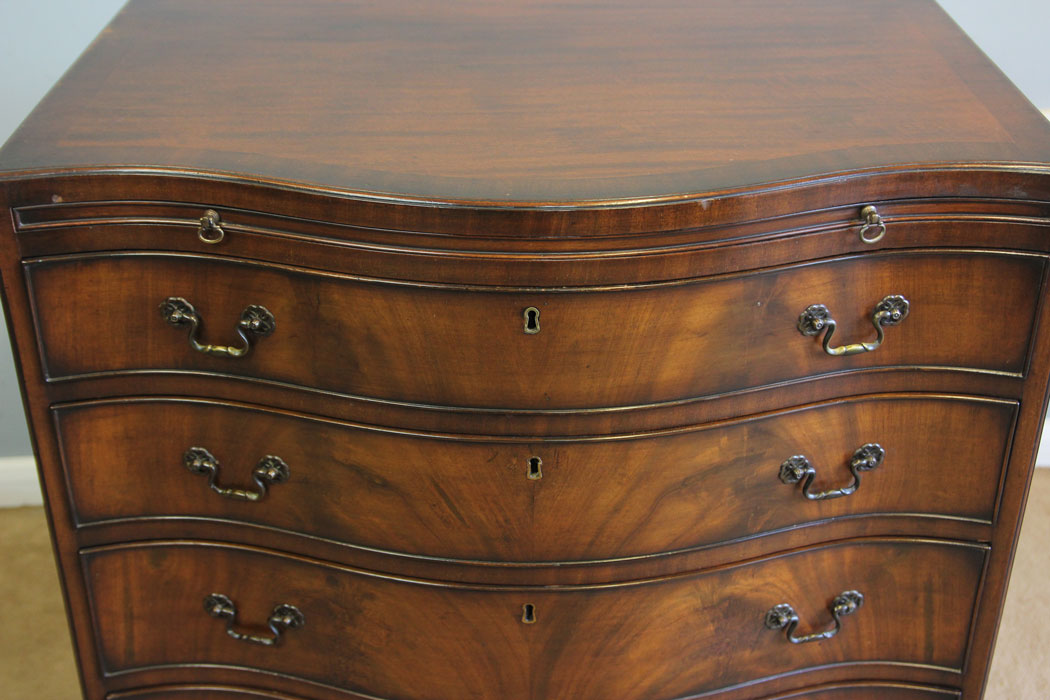 12220r3 Antique Small Georgian Style Mahogany Serpentine Chest of Drawers,
